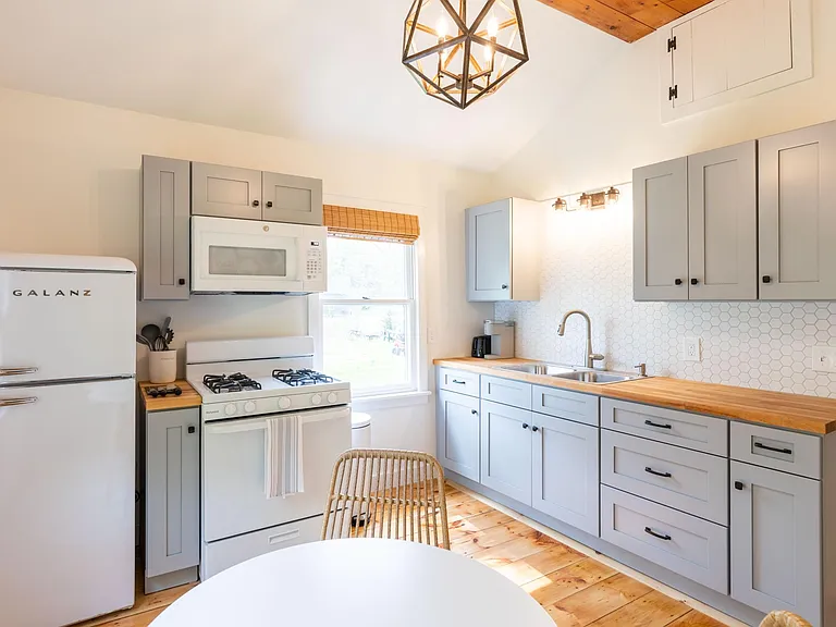 86 Picott Rd #2 — Photo 2