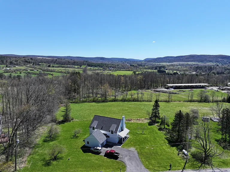 1100 Snyder Hill Rd — Photo 28