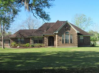 226 Jamison Dr, Angleton, TX 77515