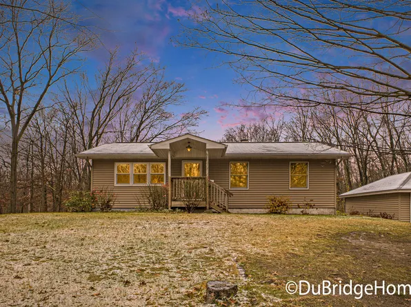 18045 136th Ave, Nunica, MI 49448