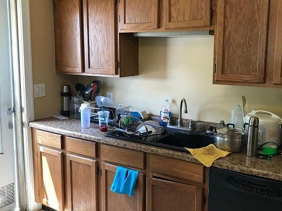 5th image of 3257 Birchwood Ave SW
