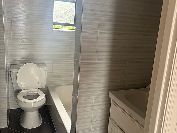5th image of 501 W 184th St APT 5A