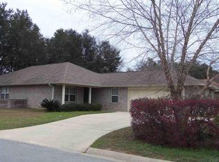 5042 Covington Dr, Pace, FL 32571