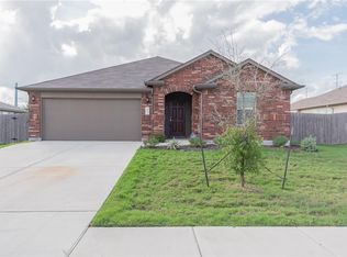 305 Hyltin St, Hutto, TX 78634