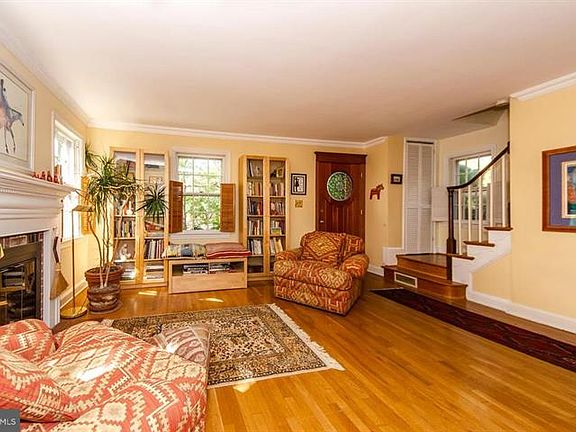 5th image of 2635 N Powhatan St