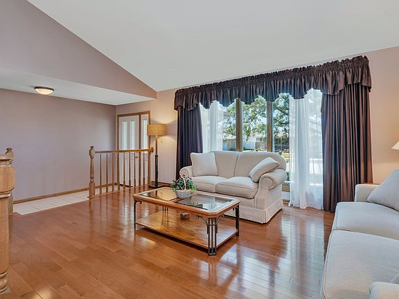 4th image of 8106 Justin Ct