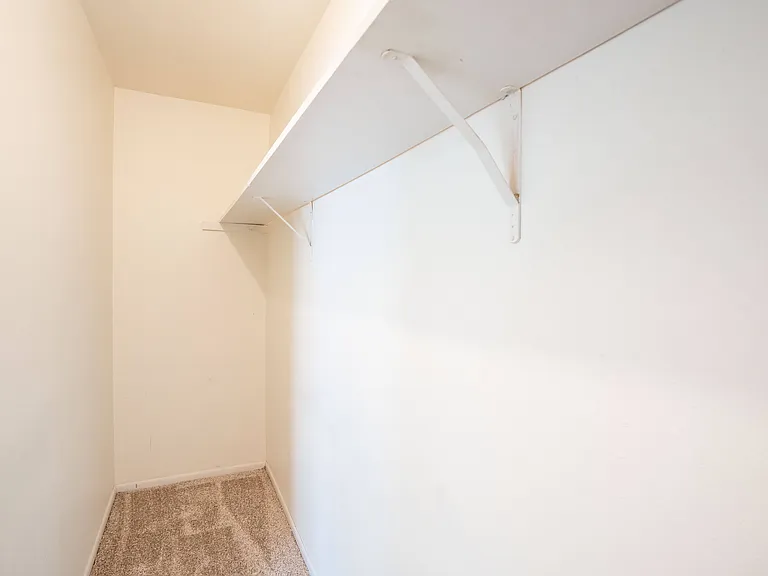 West Fargo, ND Sheyenne Terrace Townhomes | 415A | Closet