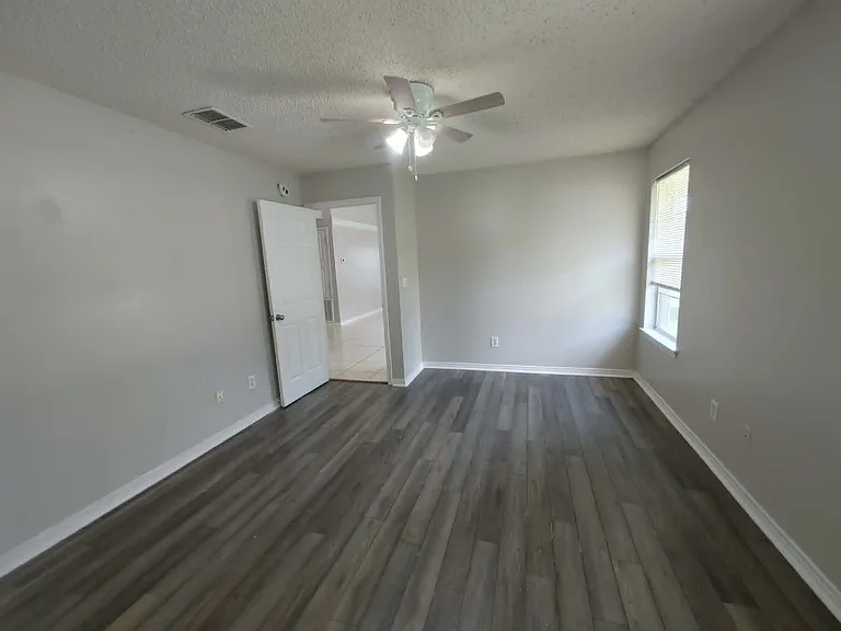 7548 Cliff Cottage Dr — Photo 17