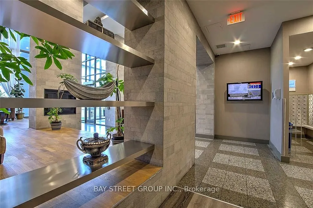 2 bed, $3,090 — Photo 4
