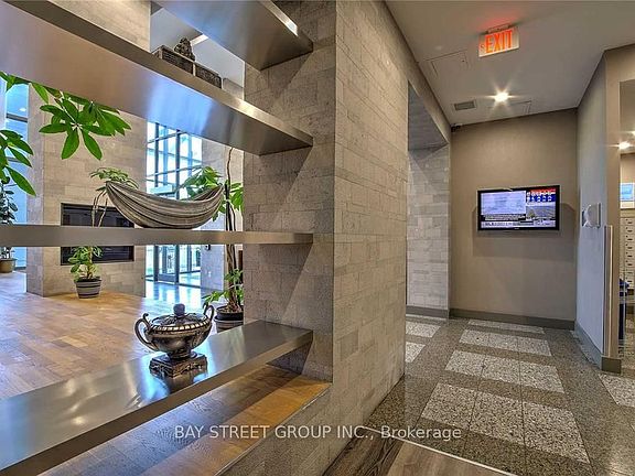 4th image of 88 Grangeway Ave #2209