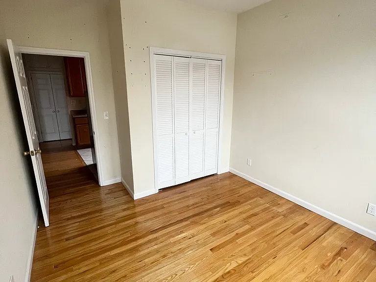 22-67 27th St #3 — Photo 14