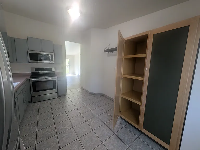 5750 S Dynasty Oaks Cir W — Photo 13