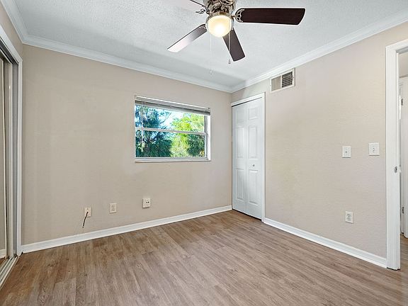 5th image of 1529 Catherine St #31