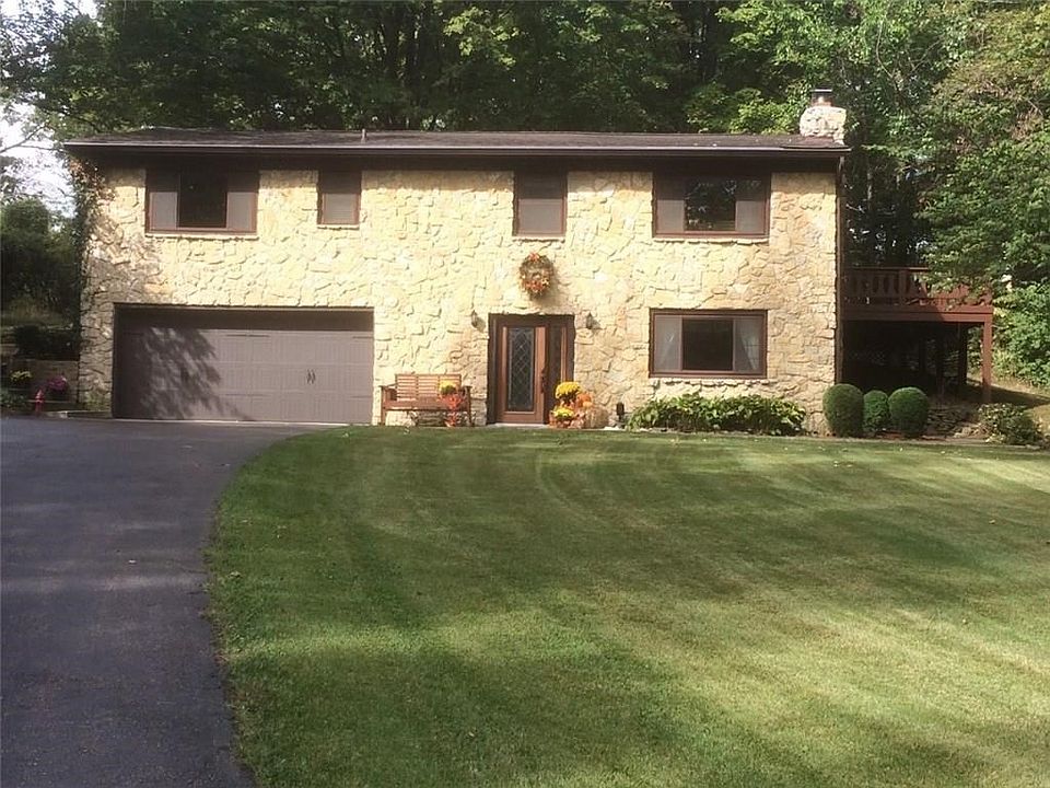 Beautiful no maintenance exterior. New Windows and Exterior Doors!