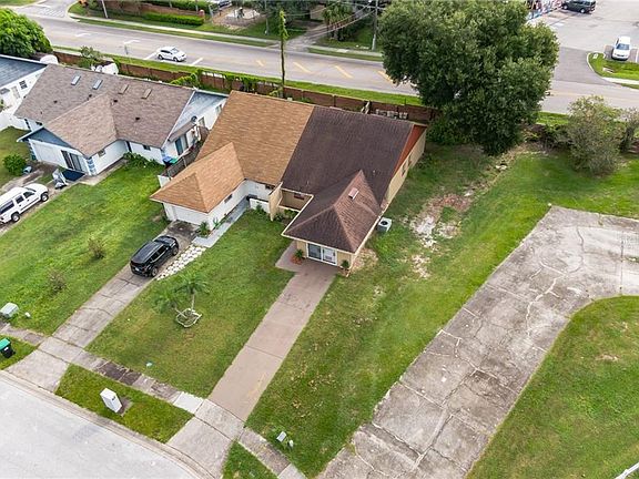 4th image of 7618 Lake Gandy Cir