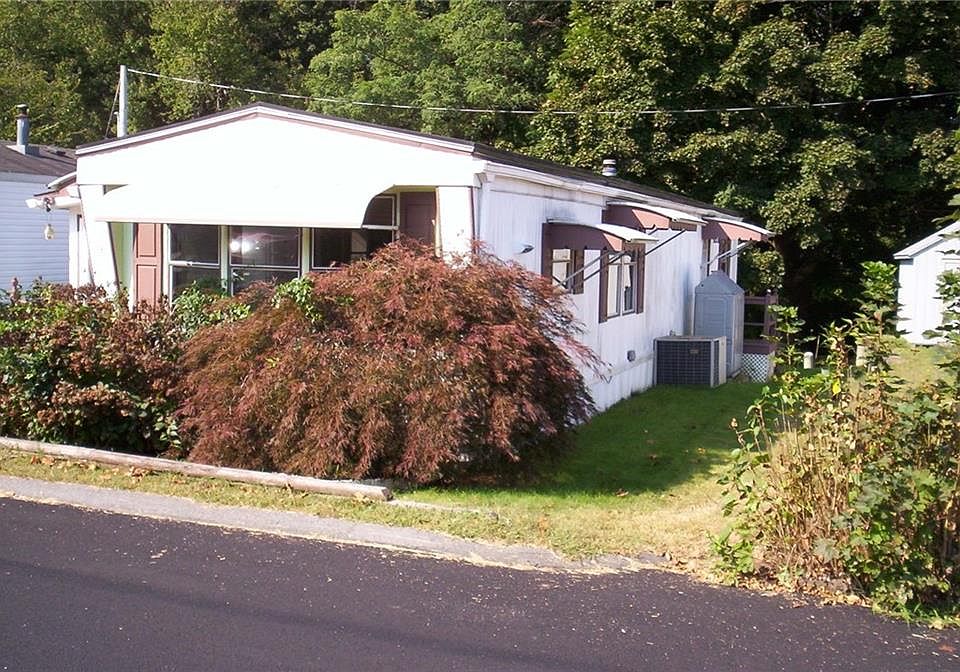 1st image of 115 Cooper Ln