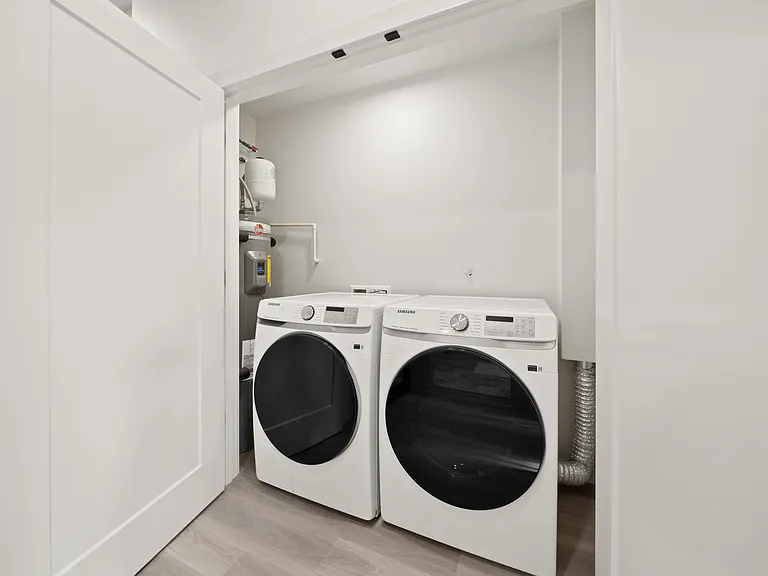 7044 SW Gonzaga St #102 — Photo 15