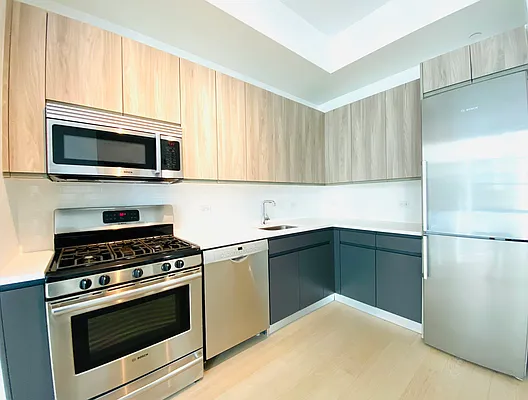 Rented by Aura Management | media 21