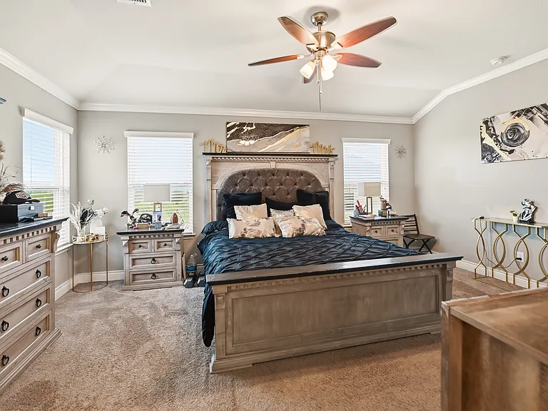 6813 Concho Crk — Photo 32