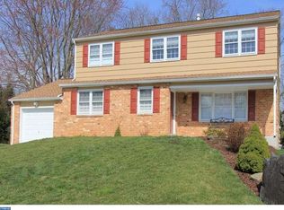 7 Swallow Cir, Newark, DE 19711