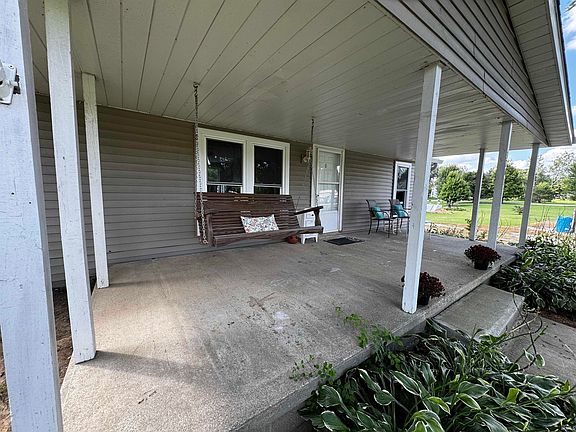 3rd image of 3267 Jordan Village Rd