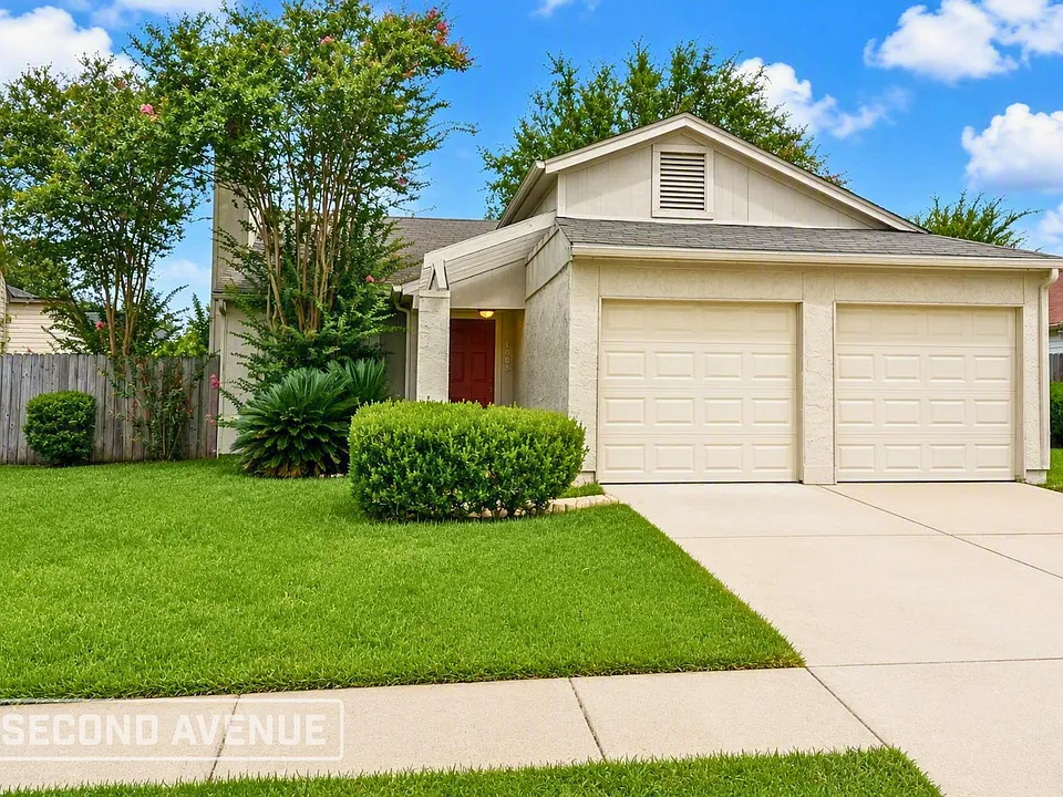 7610 Alcomita Dr