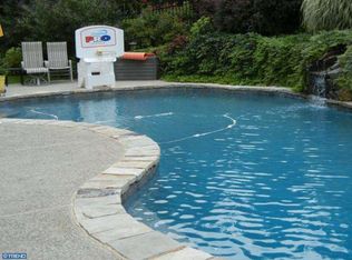 1706 Reserve Dr, Collegeville, PA 19426