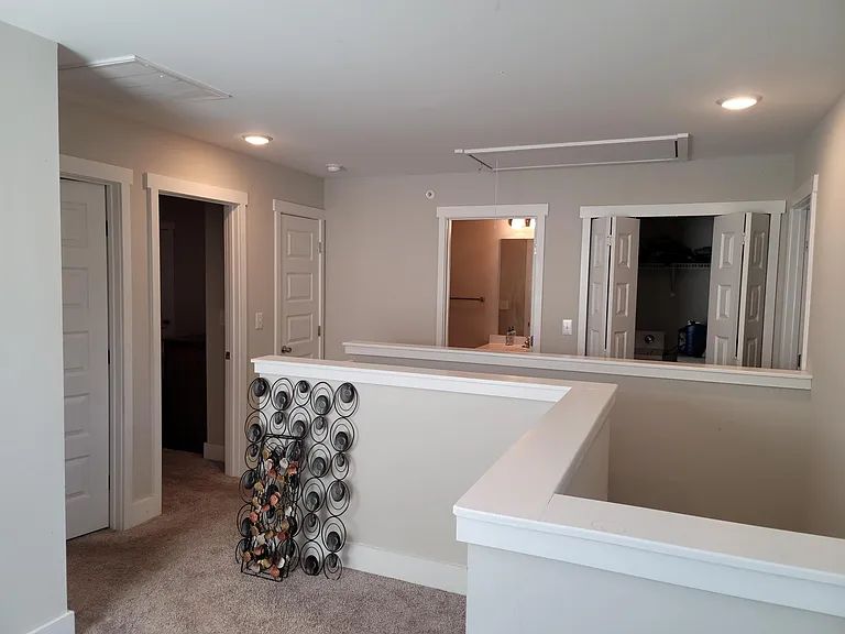6058 Hillside Ln — Photo 11