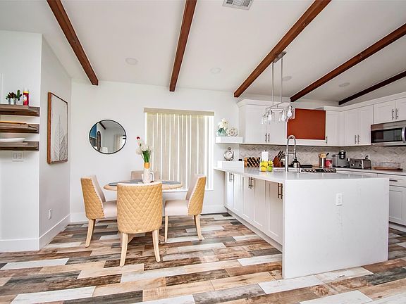 5th image of 6557 Country Wood Way