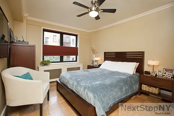 Sold by NextStopNY | media 21