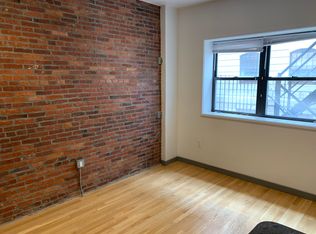 144 Bowdoin St #21B, Boston, MA 02108