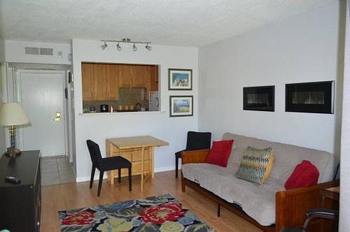 1st image of 470 N Civic Dr APT 102