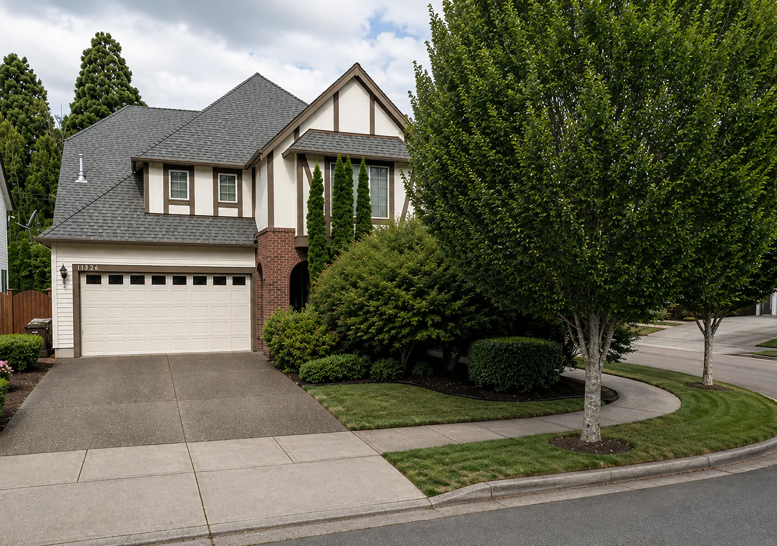 Beautiful 4 BD | 3 BA Single-Family Home | Arbor Community in Beaverton | Corner Lot — Photo 1