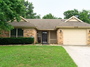 4136 Periwinkle Dr, Fort Worth, TX 76137