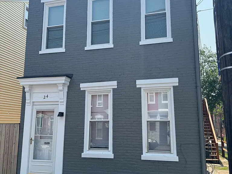 24 N 8th St — Photo 15