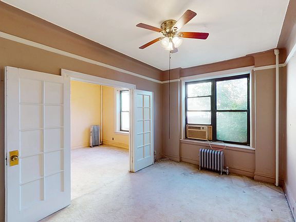 2nd image of 3045 Ocean Pkwy APT 3D