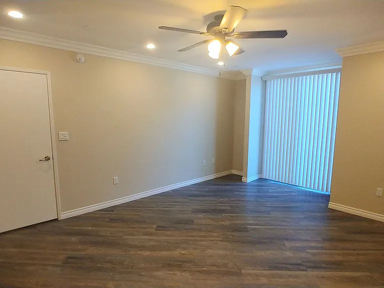 Almeria Townhomes — Photo 42