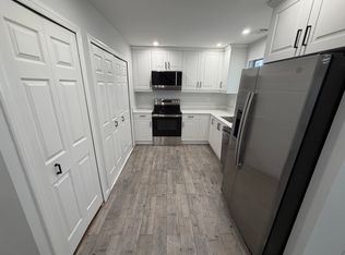 203 Springmeadow Dr UNIT B, Holbrook, NY 11741
