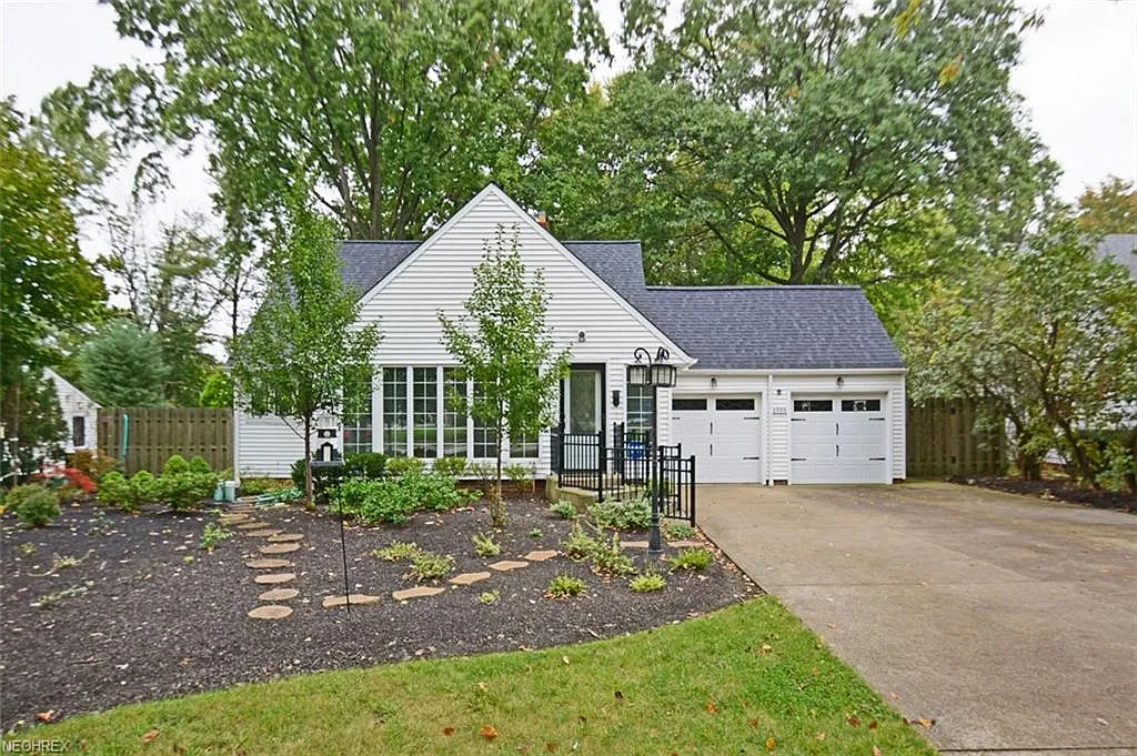 1555 Clague Rd photo 1