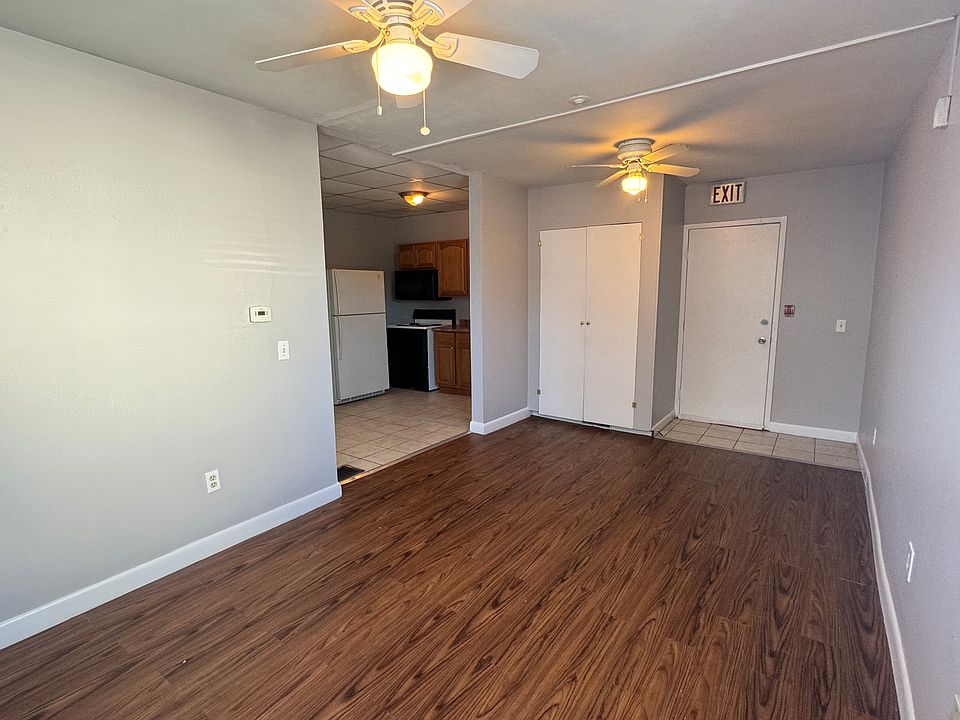 1st image of 420 Wellington Ave APT 1