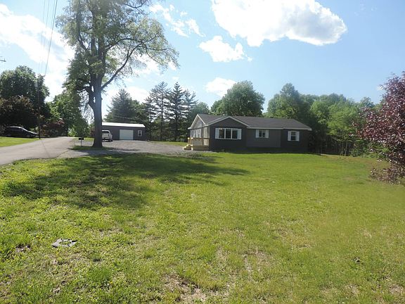 3rd image of 37 Commanche Ln