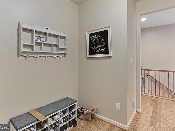 3rd image of 128 Sparkling Brook Rd