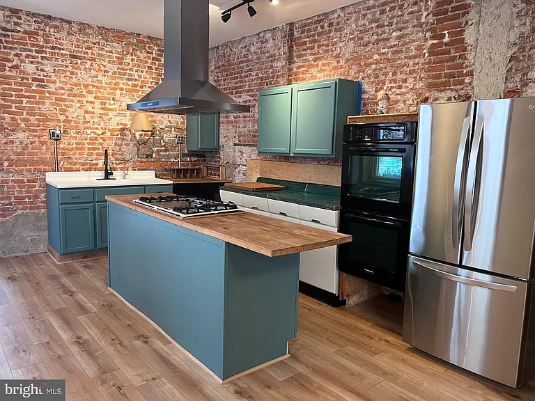 2109 N Howard St #1 — Photo 7