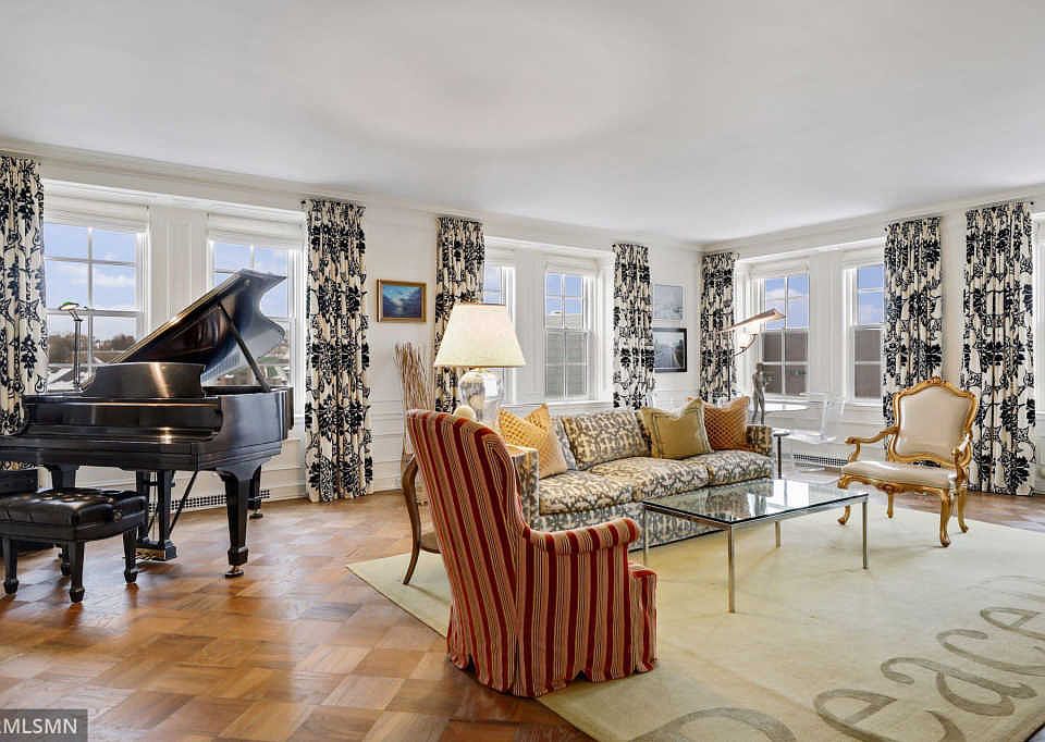 1st image of 510 Groveland Ave #516