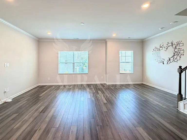 5243 Forsyth Park St — Photo 12