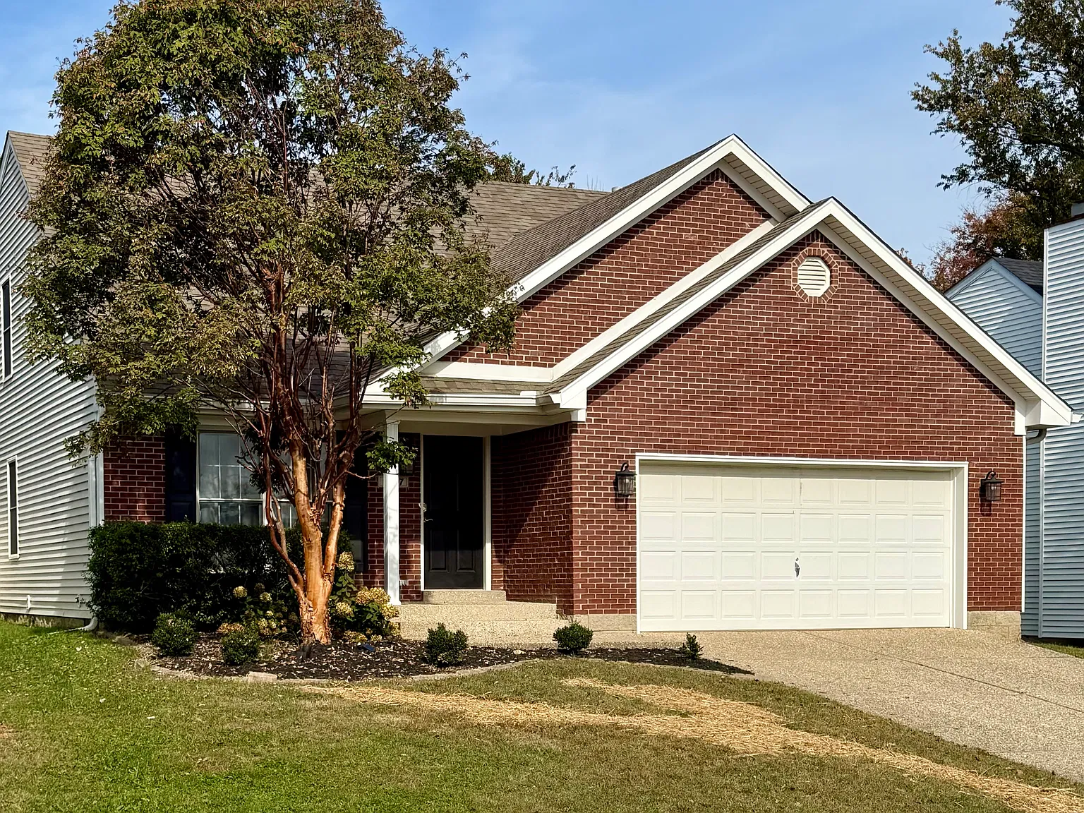 3 bed, 1742 sqft, $2,250 — Photo 2