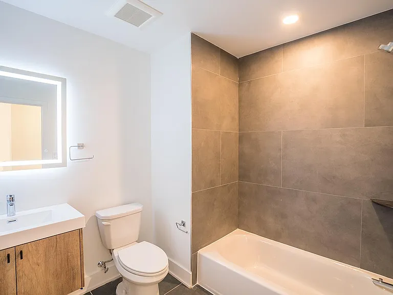 1324 Frankford Ave — Photo 27