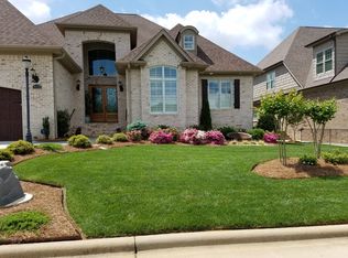4335 Griffins Gate Ln, Greensboro, NC 27407