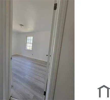 2221 Hecker Ave — Photo 7