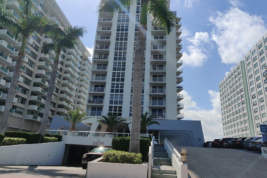 1st image of 1228 West Ave APT 1214